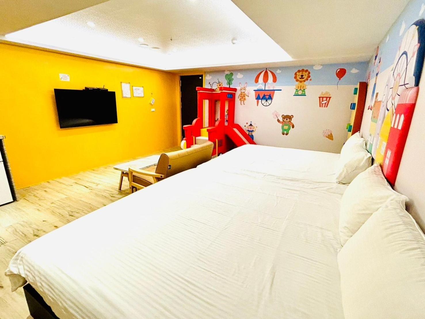 Have Fun Hotel Luodong Buitenkant foto
